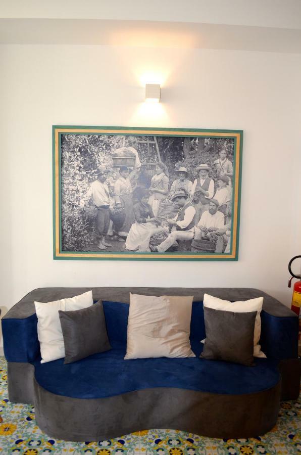 Luiselle Charming Accommodation Sorrento City Center Екстер'єр фото