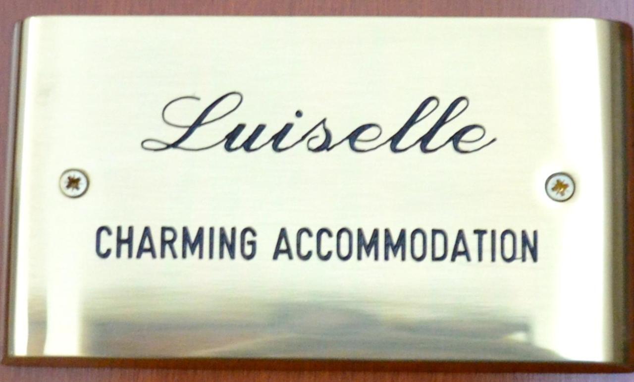 Luiselle Charming Accommodation Sorrento City Center Екстер'єр фото