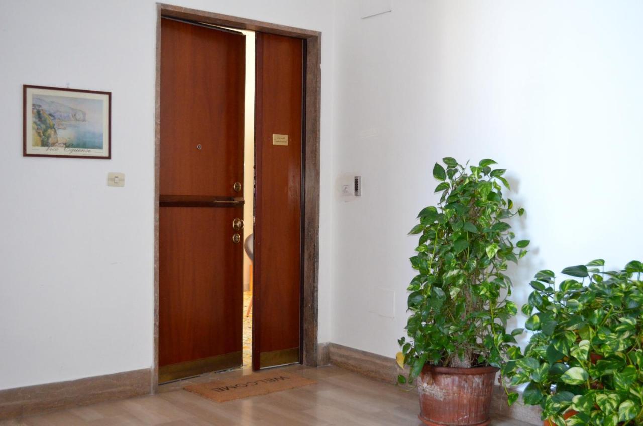 Luiselle Charming Accommodation Sorrento City Center Екстер'єр фото