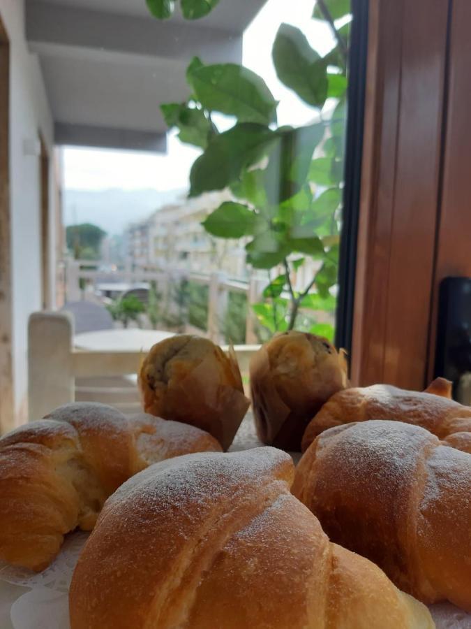 Luiselle Charming Accommodation Sorrento City Center Екстер'єр фото